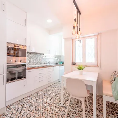 Guestready - Vibrant 2br Apartment Lisbon